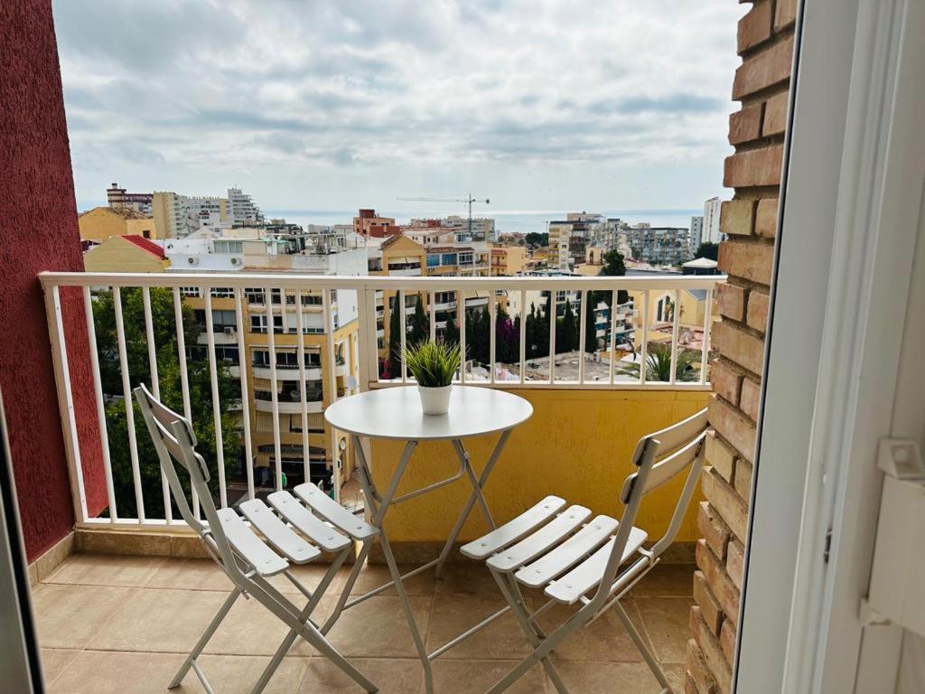 Modern White Studio Benalmádena Exteriör bild